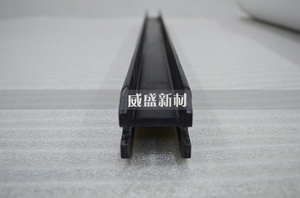 高速列车碳纤维渡板支撑结构件