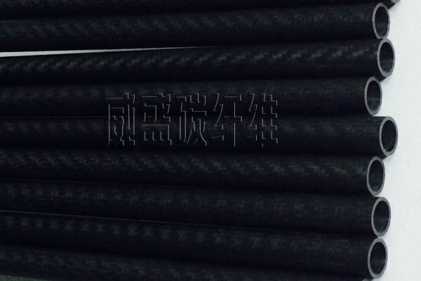 碳纤维管
