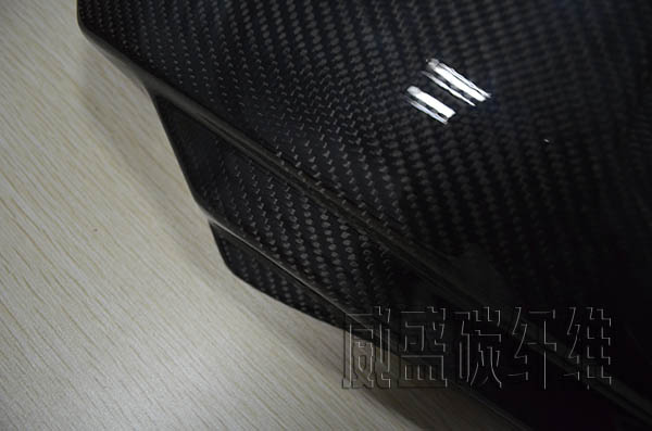 碳纤维摩托车配件4