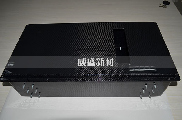 碳纤维锂电池箱体