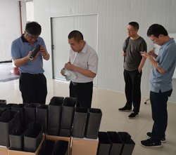 哈工大机器人研究所所长赵杰教授考察威盛新材碳纤维项目